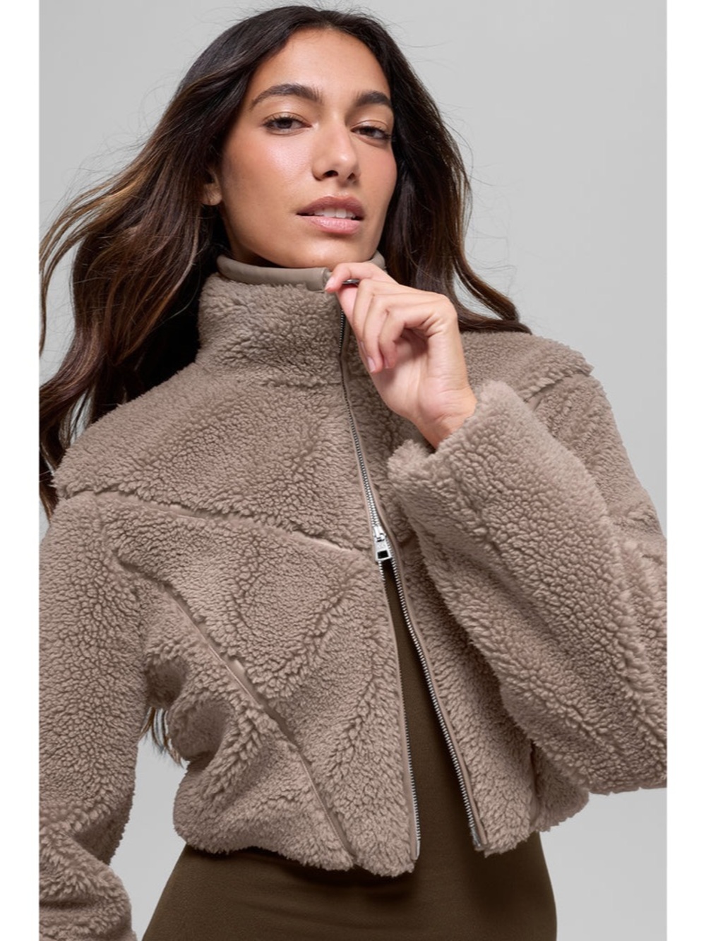 ALO Yoga Sherpa Cropped Slope Side Jacket Chai Latte Pink Brown - Picture 2 of 7
